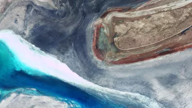 Image satellite de la petite mer d’Aral Image satellite de la petite mer d’Aral