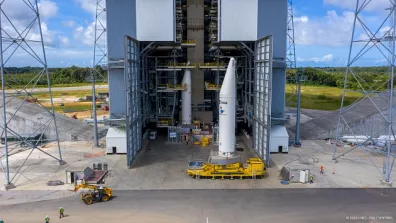 Transport d'un booster P120C sur le fardier NG Transport d'un booster P120C sur le fardier NG