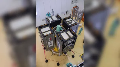 Les satellites Galileo sont lancés par des fusées Soyouz, Ariane 5, Ariane 6 et Falcon 9. Deux ou quatre satellites sont placés simultanément en orbite, comme sur cette photo pour un lancement d'Ariane 5 depuis notre Centre spatial guyanais Les satellites Galileo sont lancés par des fusées Soyouz, Ariane 5, Ariane 6 et Falcon 9. Deux ou quatre satellites sont placés simultanément en orbite, comme sur cette photo pour un lancement d'Ariane 5 depuis notre Centre spatial guyanais