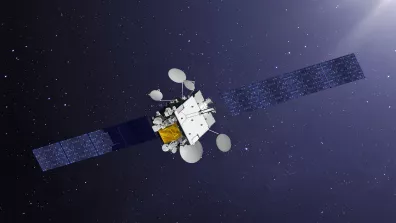 Les 2 satellites Syracuse 4 assurent les télécommunications spatiales militaires. Ils reposent sur des plateformes à propulsion électrique de nouvelle génération Les 2 satellites Syracuse 4 assurent les télécommunications spatiales militaires. Ils reposent sur des plateformes à propulsion électrique de nouvelle génération