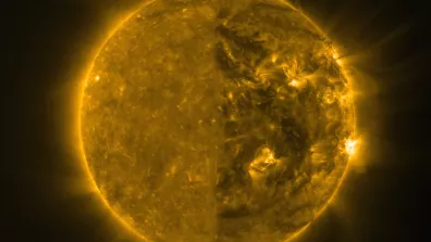 Comparaison de l'activité solaire, à gauche en 2021, à droite en 2023 Comparaison de l'activité solaire, à gauche en 2021, à droite en 2023