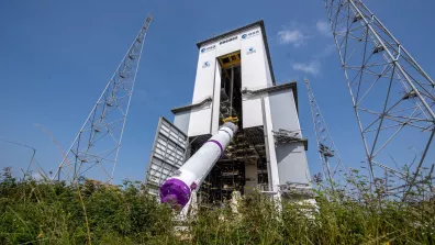 Verticalisation du corps central d'Ariane 6. Verticalisation du corps central d'Ariane 6.