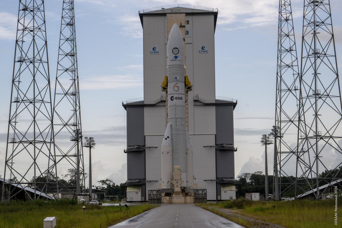 Le retrait du portique mobile d'Ariane 6  Le retrait du portique mobile d'Ariane 6