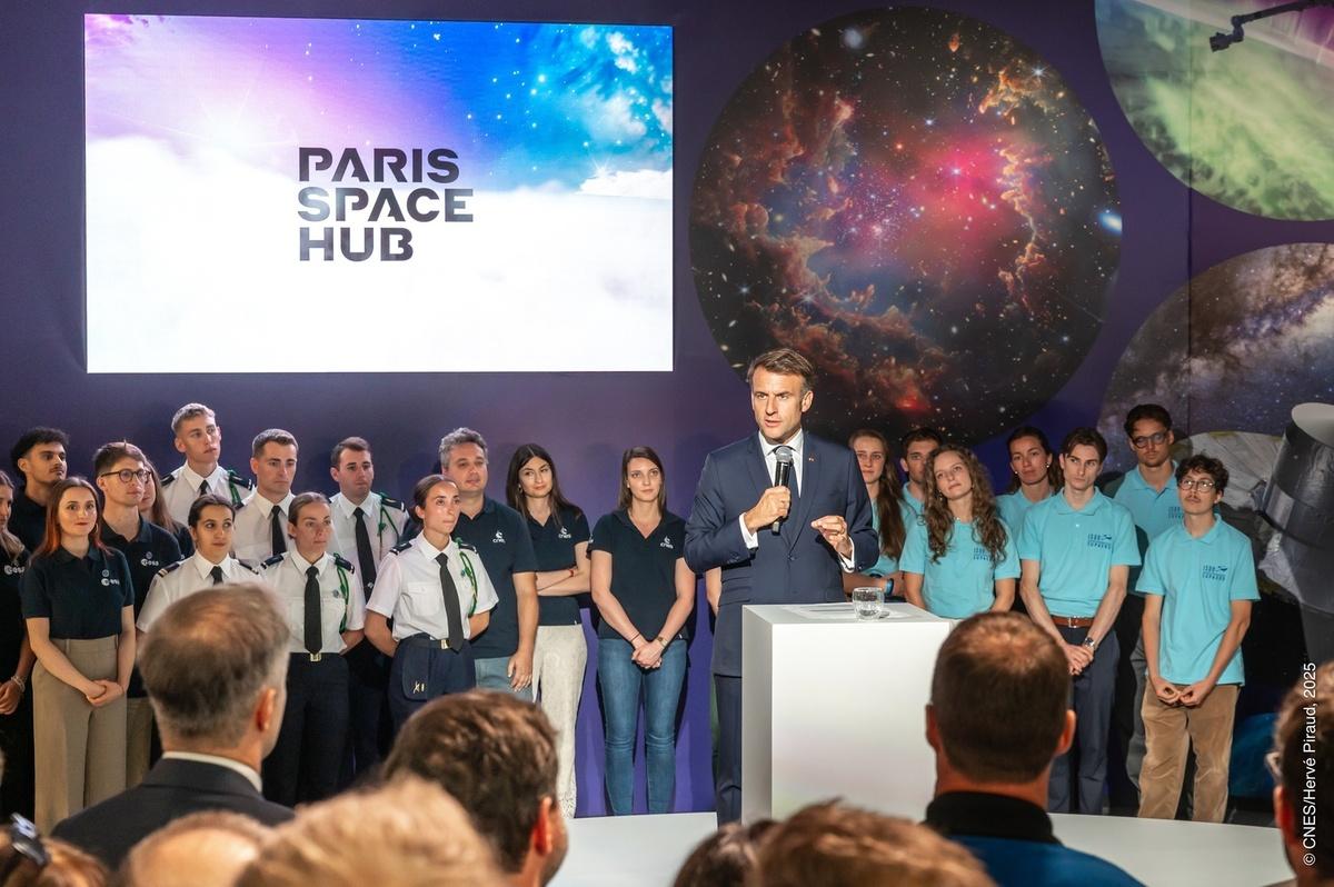 Discours d’Emmanuel Macron au Paris Space Hub. Discours d’Emmanuel Macron au Paris Space Hub.