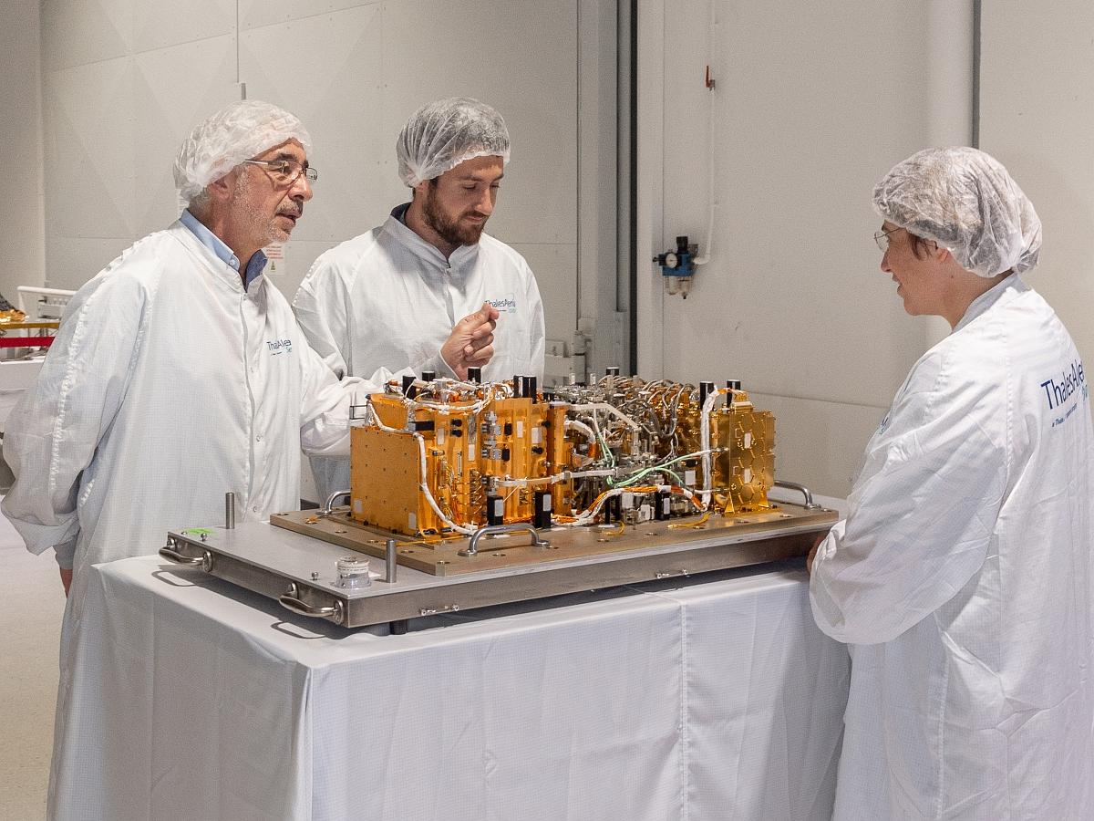 Equipes CNES, TAS et JPL Equipes CNES, TAS et JPL
