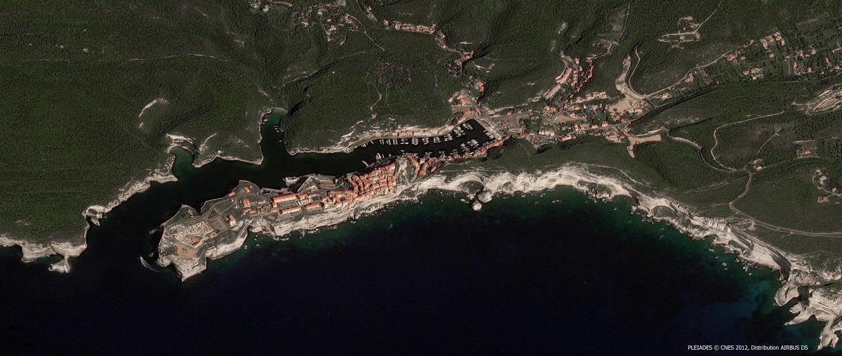 Image satellite de la ville Bonifacio