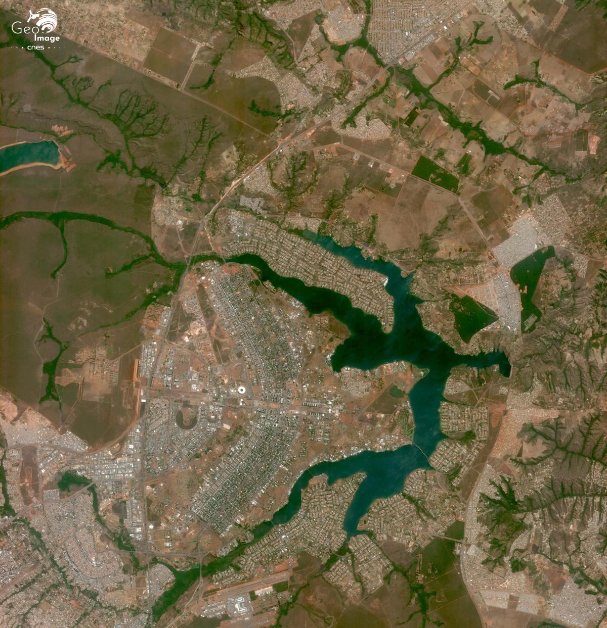 Image satellite de Brasilia est la capitale politique du Brésil