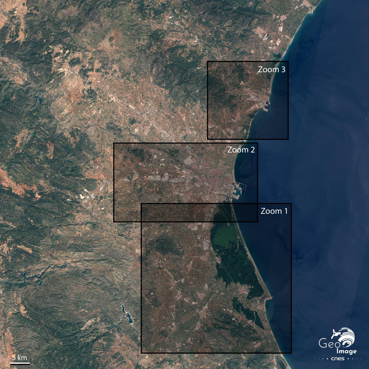 Image satellite de la ville portuaire de Valence, sur la côte sud-est de l'Espagne Image satellite de la ville portuaire de Valence, sur la côte sud-est de l'Espagne
