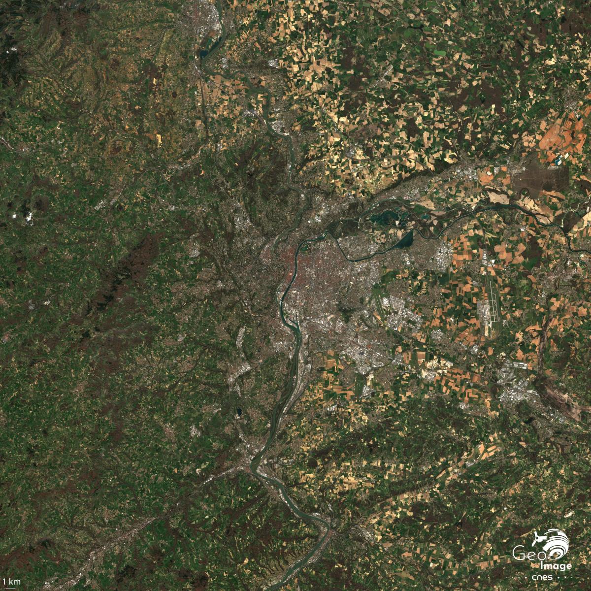 image satellite de la région de Lyon