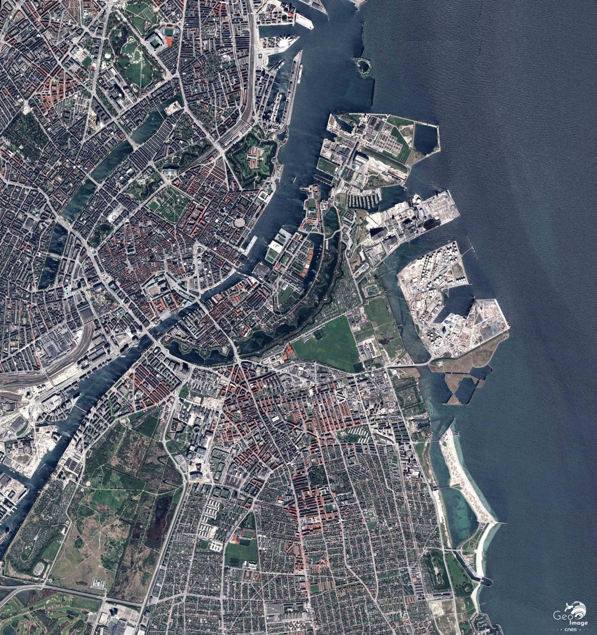 Image satellite du détroit du Sun, Copenhague Danemark Image satellite du détroit du Sun, Copenhague Danemark