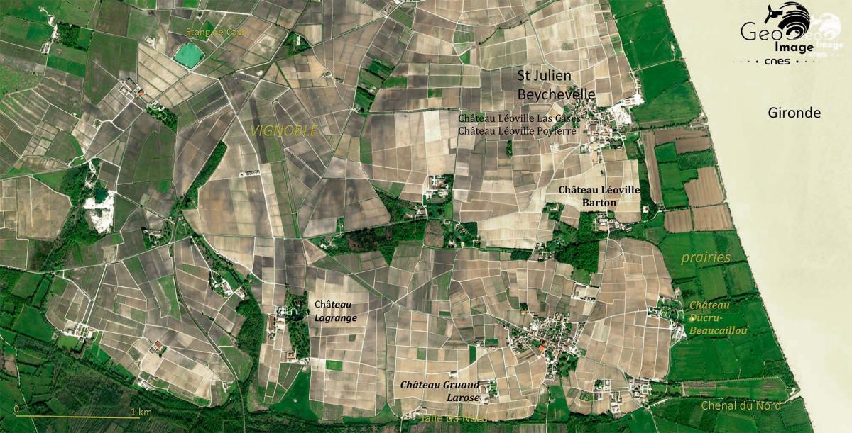 Image satellite de la commune de Saint-Julien-Beychevelle Image satellite de la commune de Saint-Julien-Beychevelle