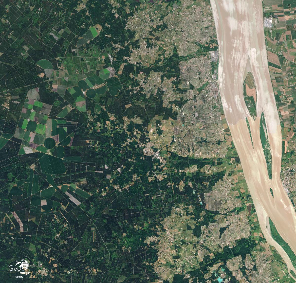 Image satellite de la Nouvelle Aquitaine Image satellite de la Nouvelle Aquitaine