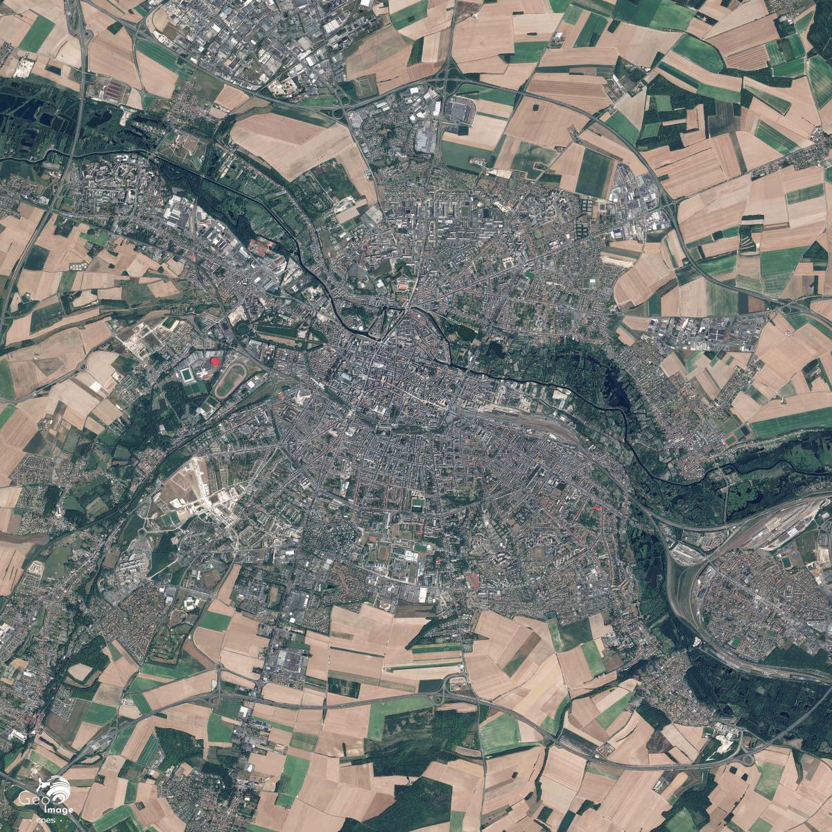 Image satellite de la ville d'Amiens Image satellite de la ville d'Amiens