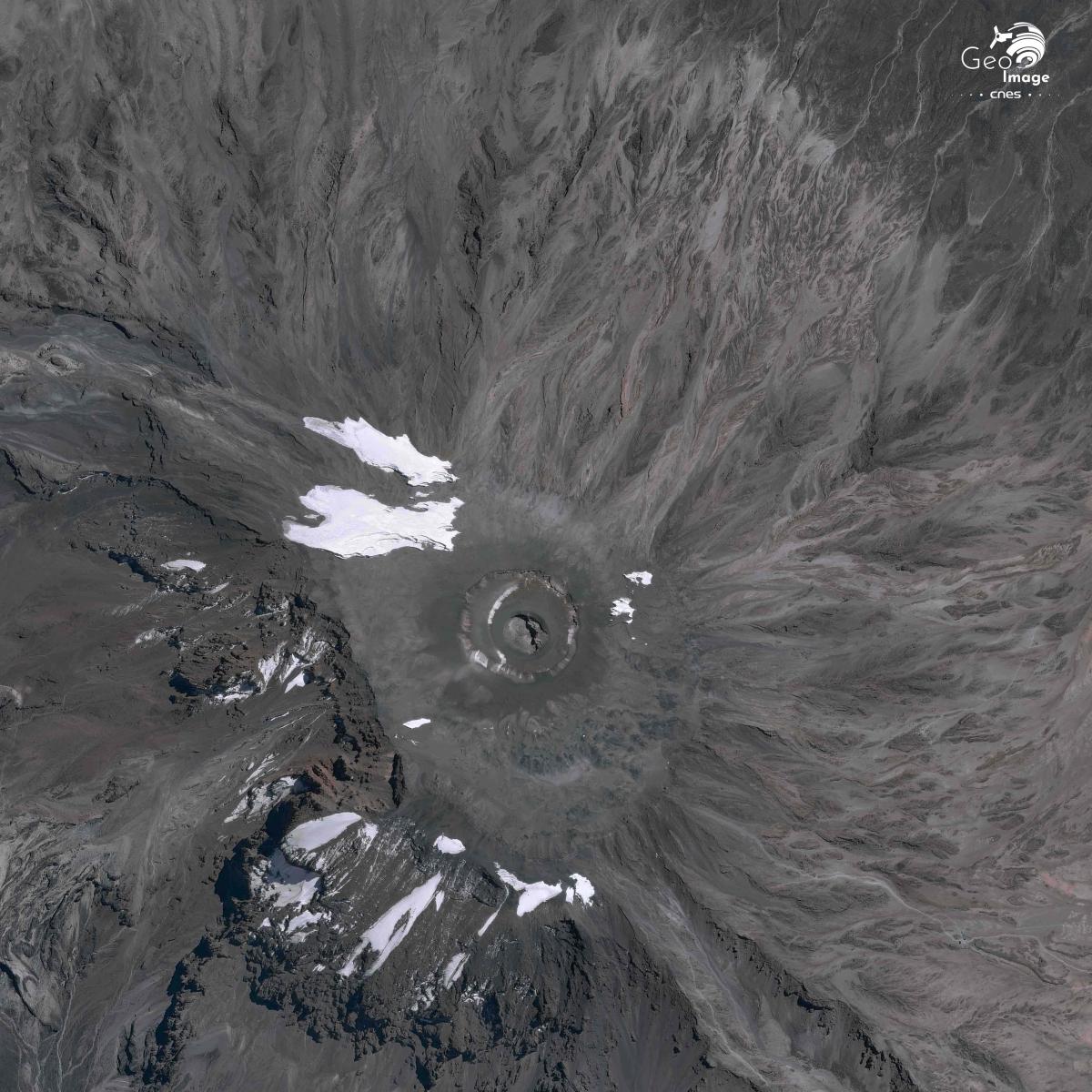 Image satellite du Kilimanjaro Image satellite du Kilimanjaro