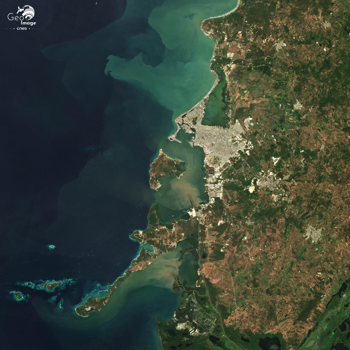 Image satellite de la région de Carthagène des Indes sur la côte caraïbe de la Colombie Image satellite de la région de Carthagène des Indes sur la côte caraïbe de la Colombie